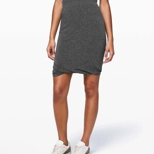 Lululemon Athletica Boulevard Bliss Skirt Size‎ W8A88S